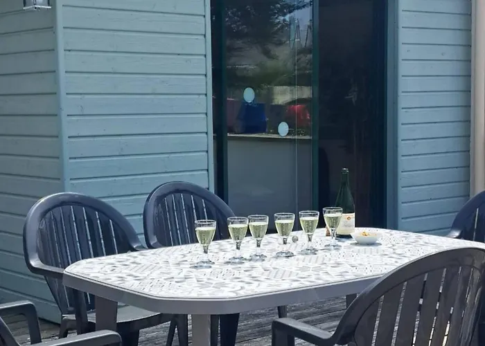 Maison Familiale Avec Jardin De 300m2 勒克鲁西克